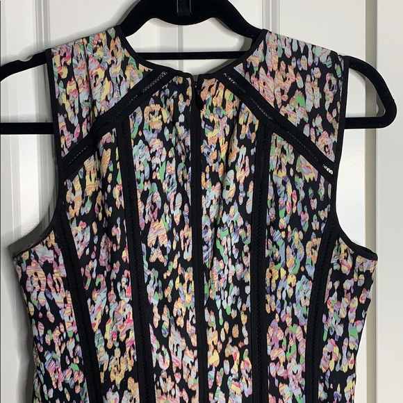 BRAND NEW LEOPARD BEBE DRESS - Picture 5 of 5